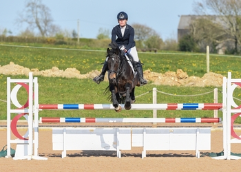Mollie Smith scoops NAF Five Star Bronze League Qualifier win at Chard Equestrian